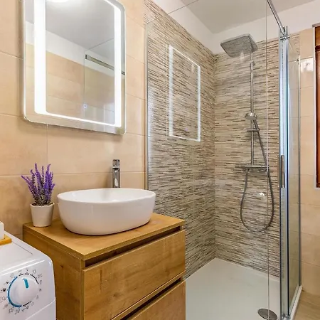 2 Bedroom Amazing In Pula